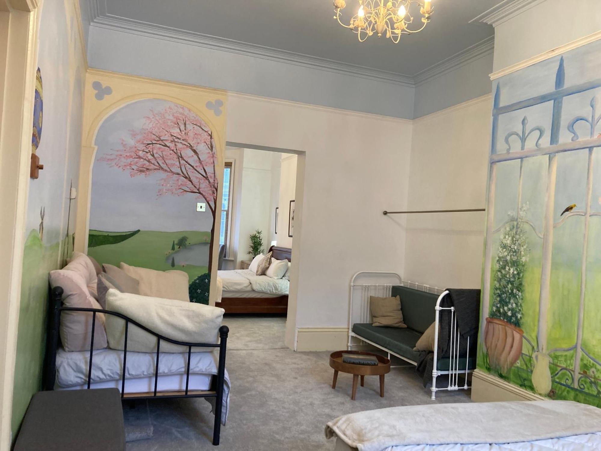 Burlington Palace Eastbourne Seafront Villa With Garden. エクステリア 写真